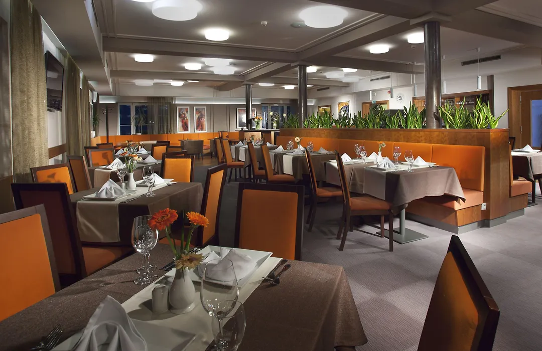 Hotel Reza-1