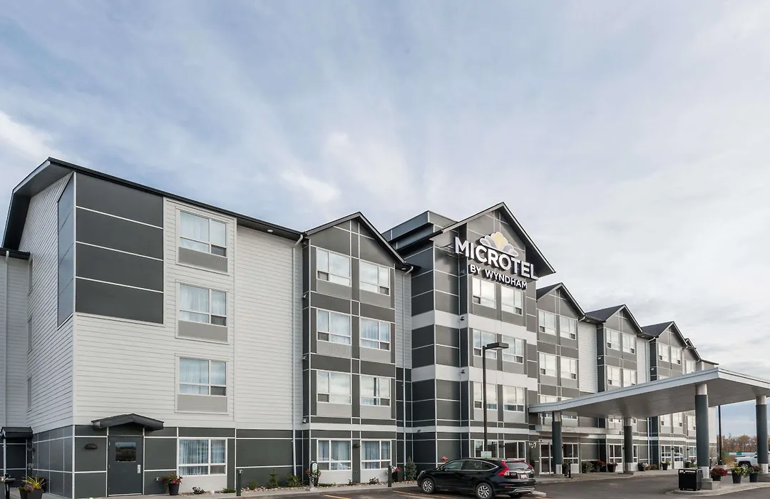 Microtel Inn & Suites By Wyndham Fort Saint John-1