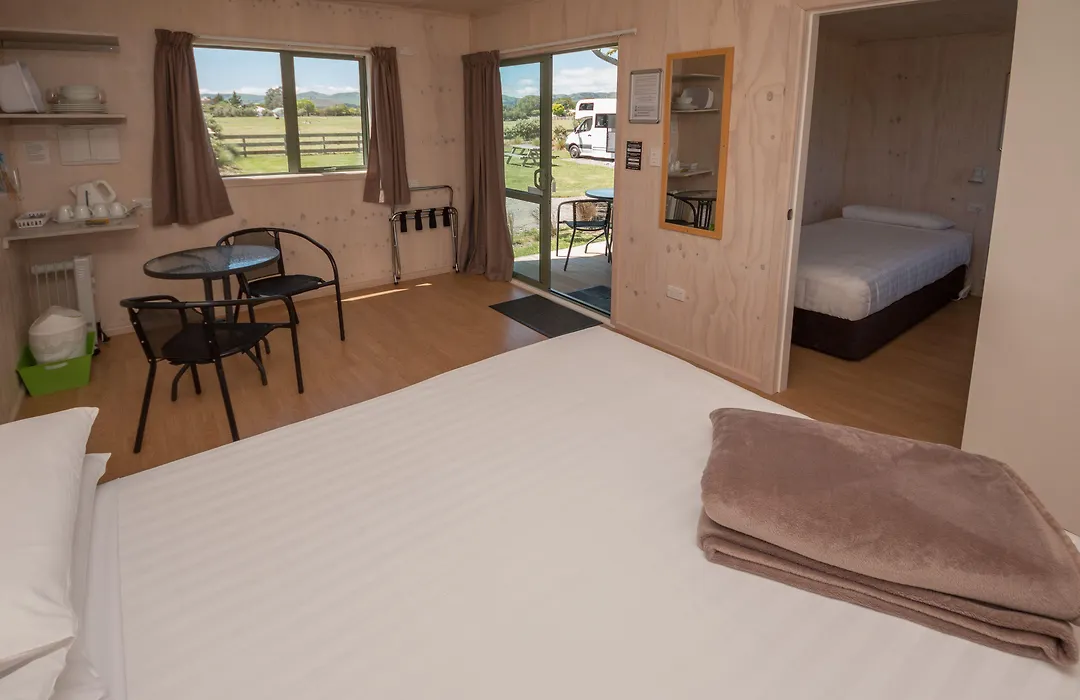 Martinborough Top 10 Holiday Park-1