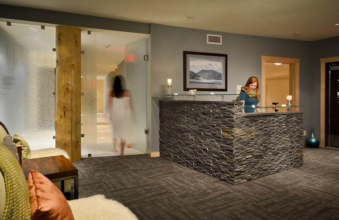 Tyax Lodge & Heliskiing-1