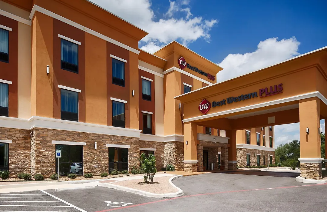 Best Western Plus Elmendorf Hotel San Antonio Hotel-1