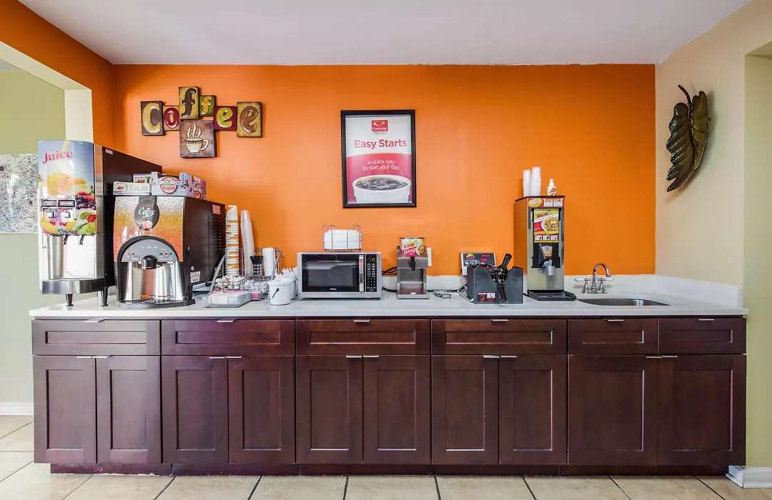 Econo Lodge Waynesville-1