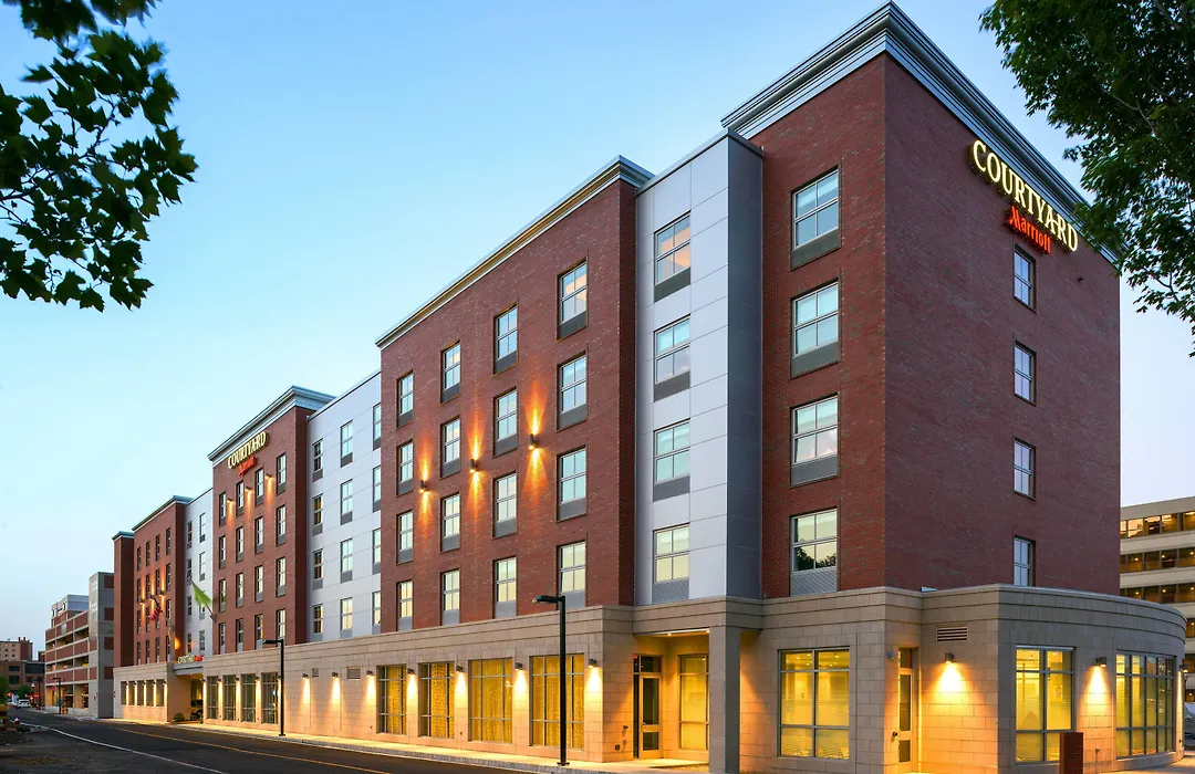 Courtyard By Marriott Edgewater Nyc Area-1
