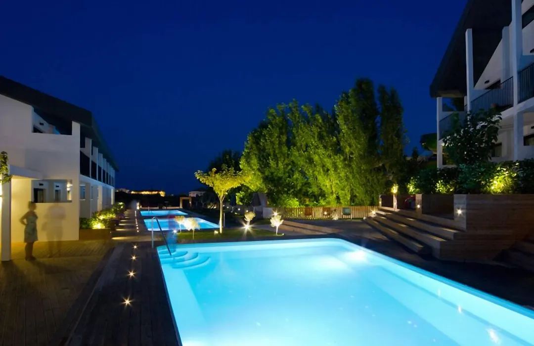 Aqua Bay-1