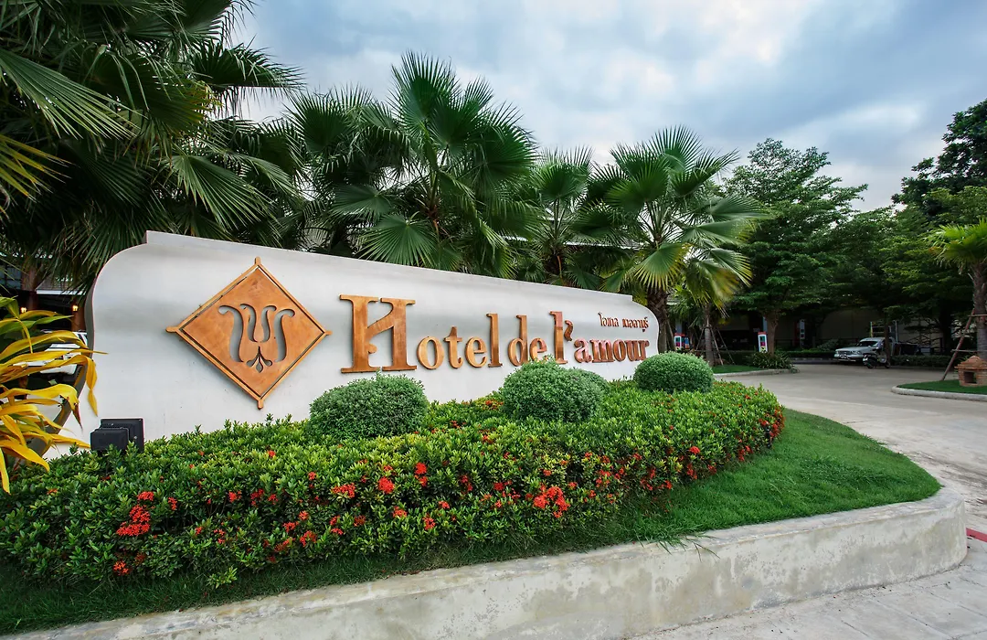 Hotel De L'Amour Sha Plus-1