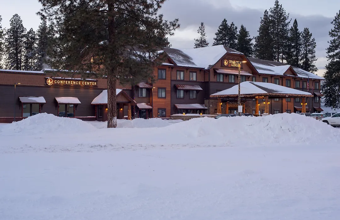 Cedar Creek Lodge & Conference Center-1