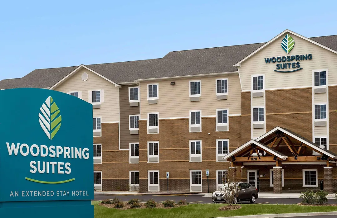 Woodspring Suites Chicago Darien-1