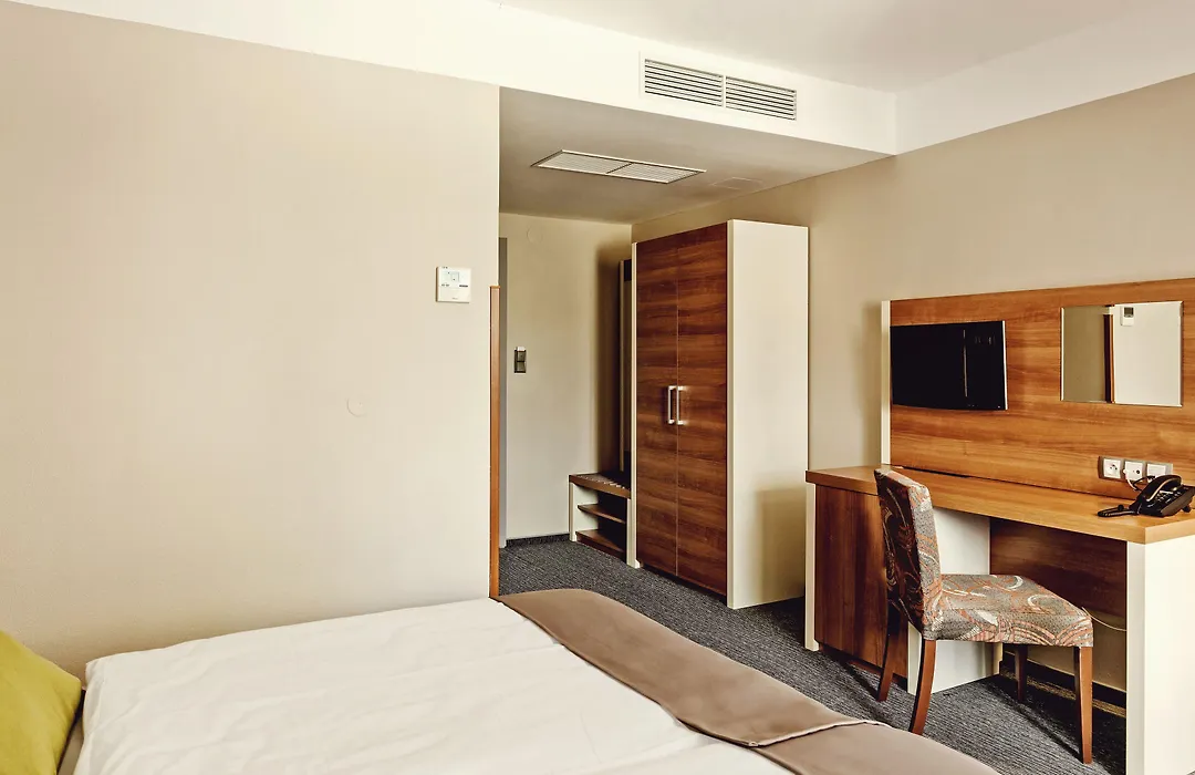 Wellness Hotel Volarik-1