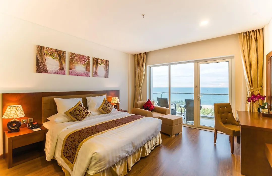 Gold Coast Hotel Resort & Spa-1