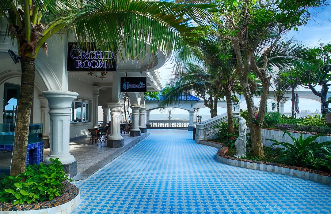 Lan Rung Beach Resort-1