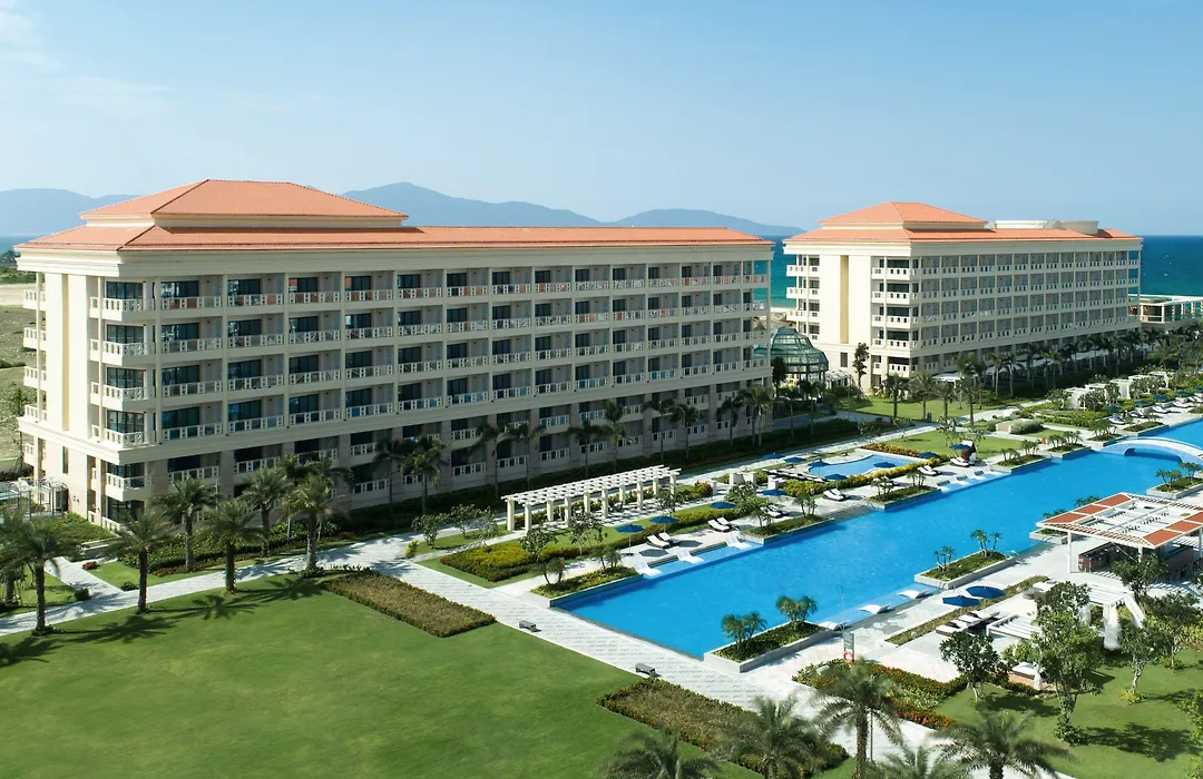 Sheraton Grand Danang Beach Resort & Spa-1