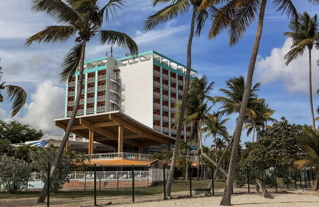 Hotel Arawak Beach Resort-1