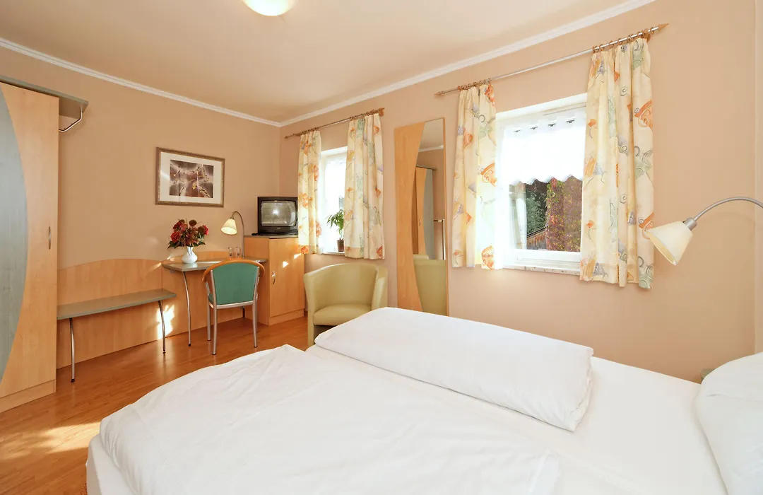 Wellnesshotel Deine Auszeit, Adults Only-1
