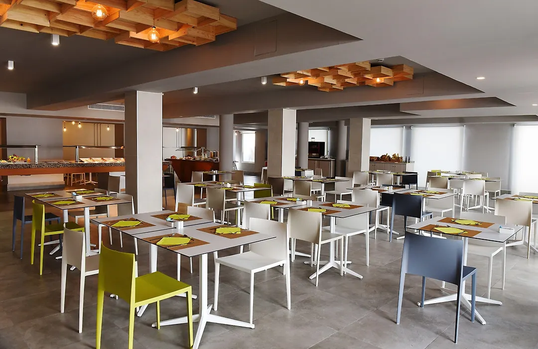 Hotel Agaro-1