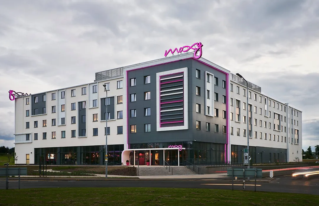 Moxy Edinburgh Airport-1