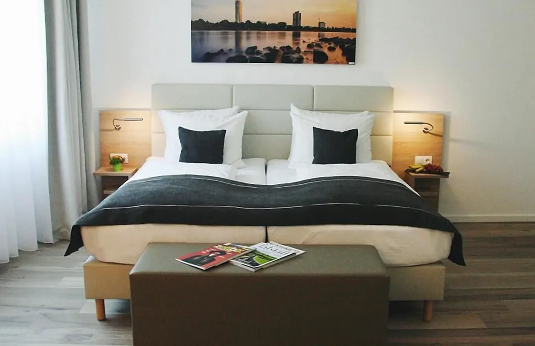 Four Stars By City Hotel-1