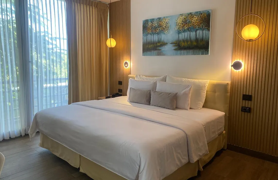 Hotel La Isla-1
