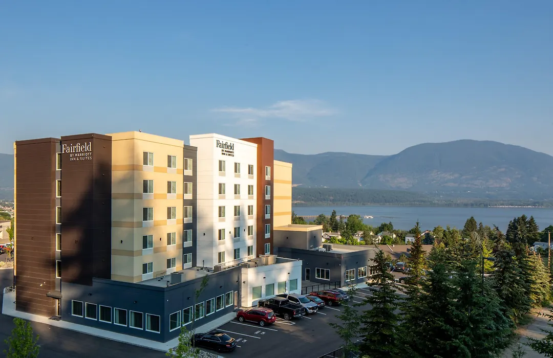 Fairfield Inn & Suites By Marriott Salmon Arm-1