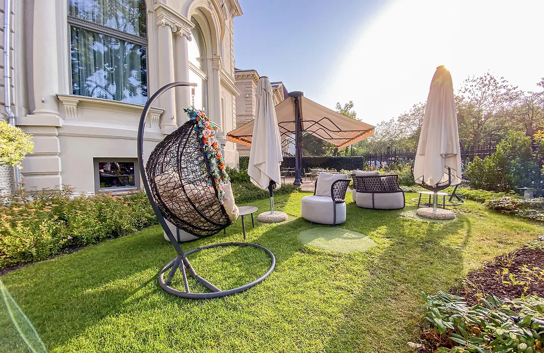 Alice Hotel-1