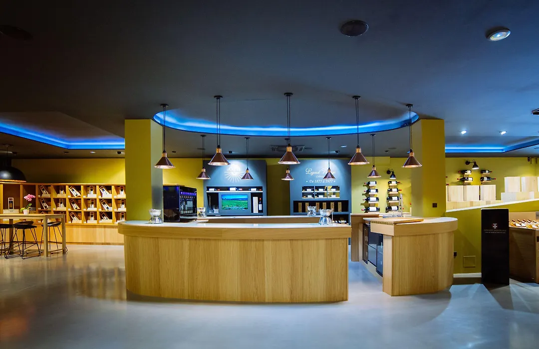 Chateau L'Hospitalet Wine Resort Beach & Spa-1