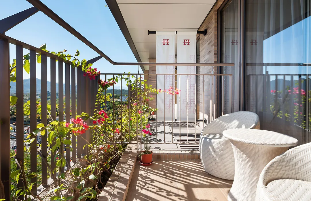 Fame Hall Garden Hotel-1