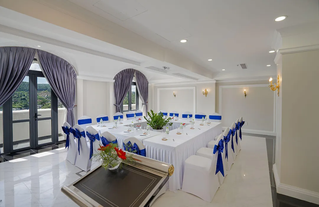 Avs Hotel Phu Quoc-1
