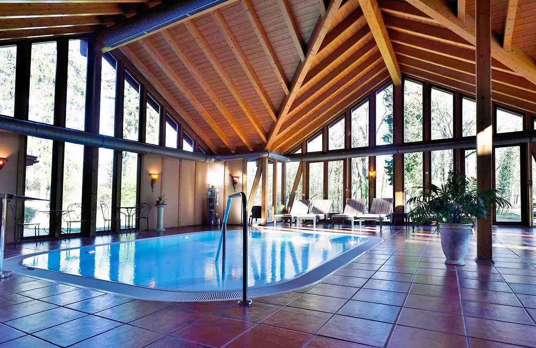 Schlosshotel Weyberhöfe-1