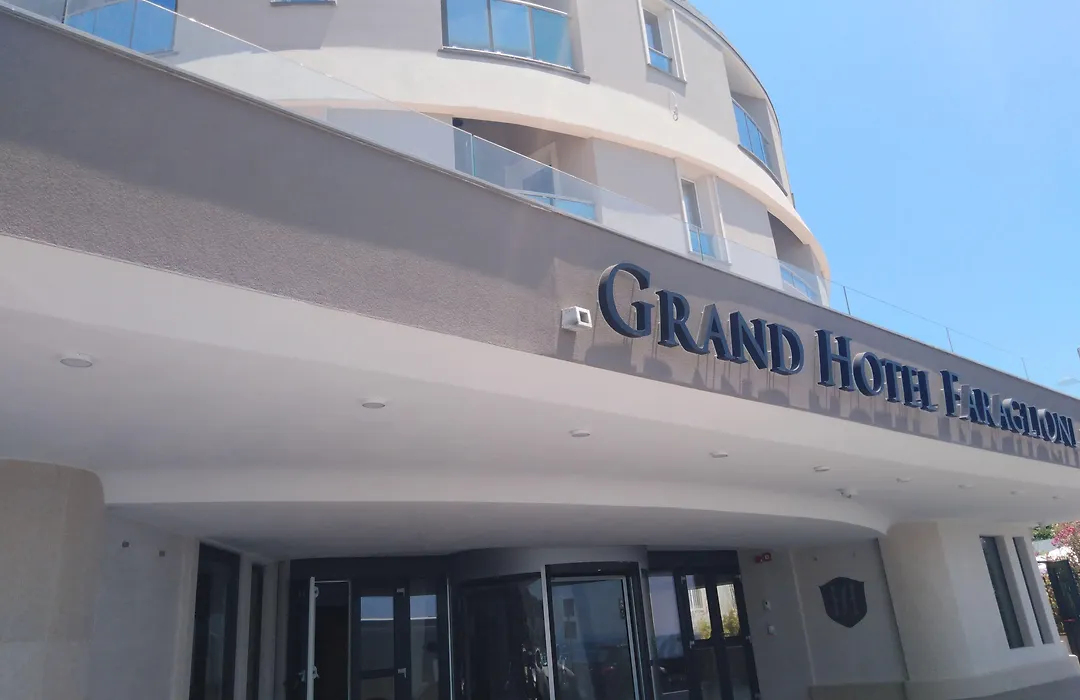 Grand Hotel Faraglioni-1