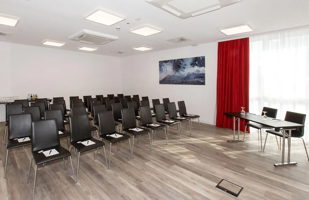 DORMERO Hotel Salzgitter-1