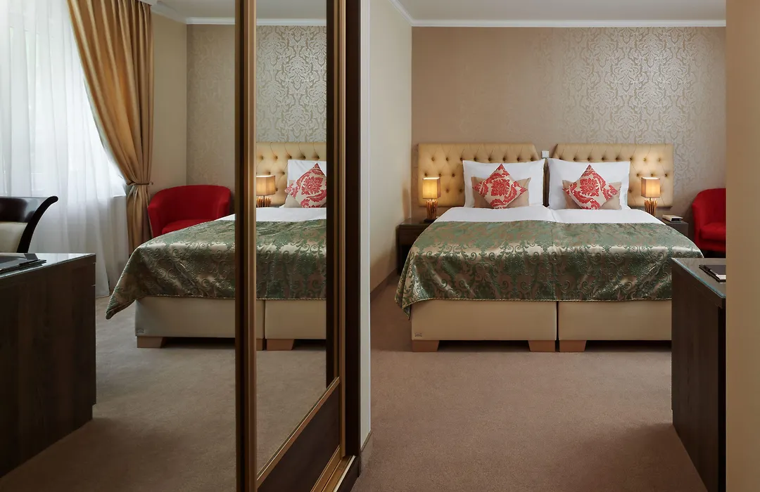 Honour And Grace Hotel-1