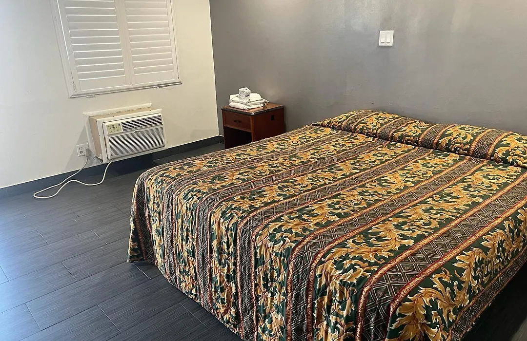 Pomona Inn-1