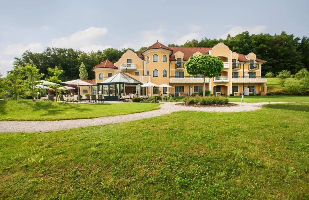 Romantikschlössl Loipersdorf Adults Only-1