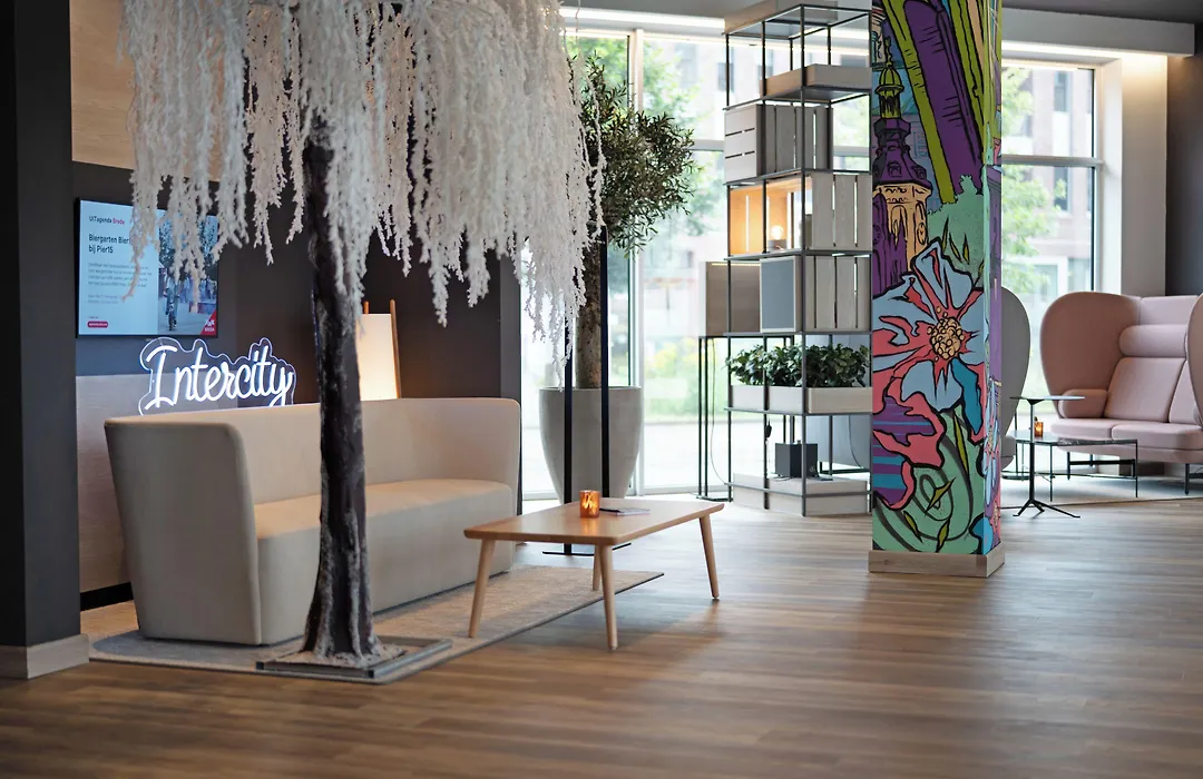 Intercityhotel Breda-1