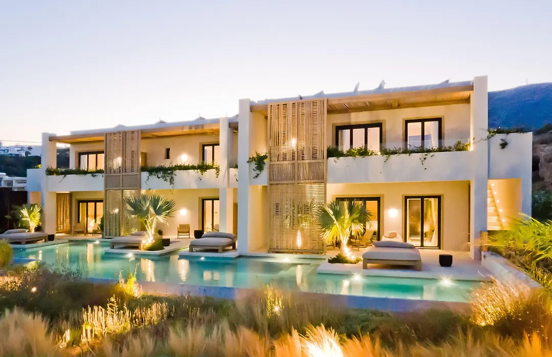 Almi Luxury Rooms-1