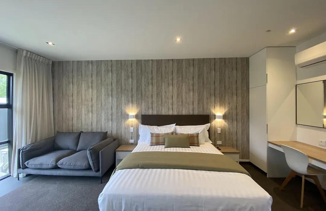 Grand Suites Murchison-1