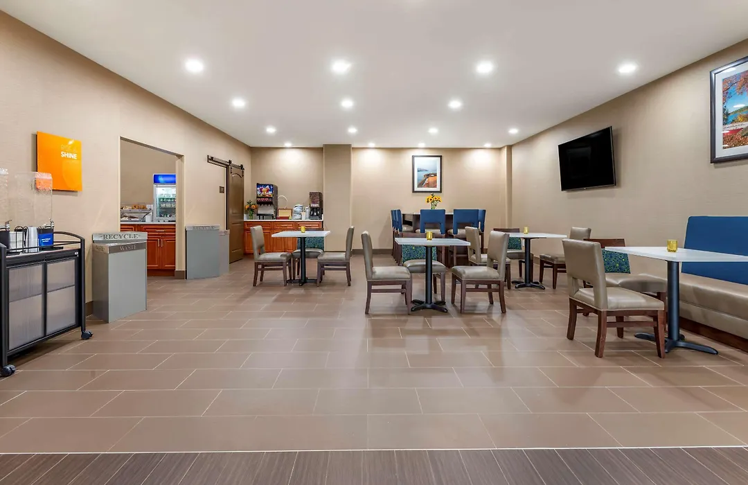 Comfort Inn Brewster-1