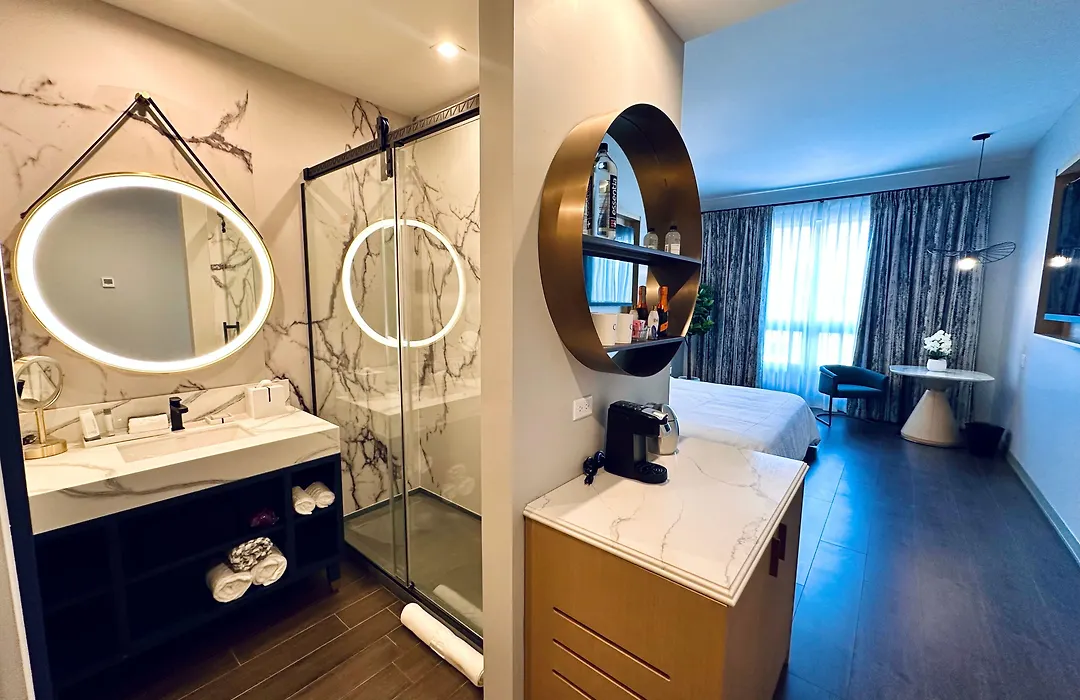 Chez Hotel-1