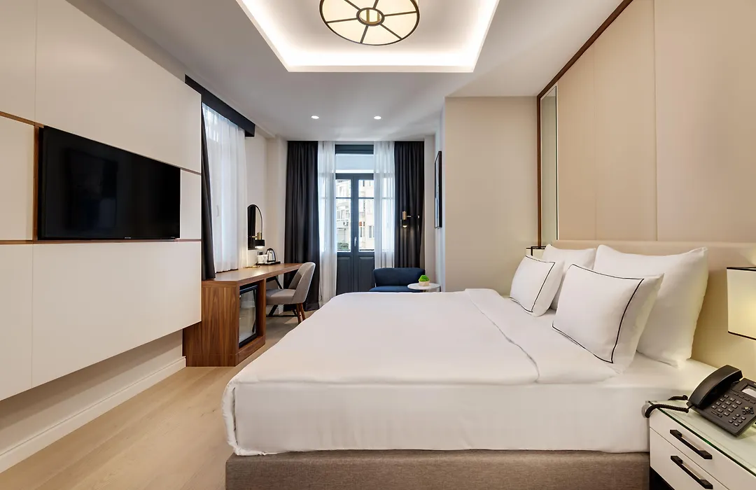 Gleam Collection Hotel-1