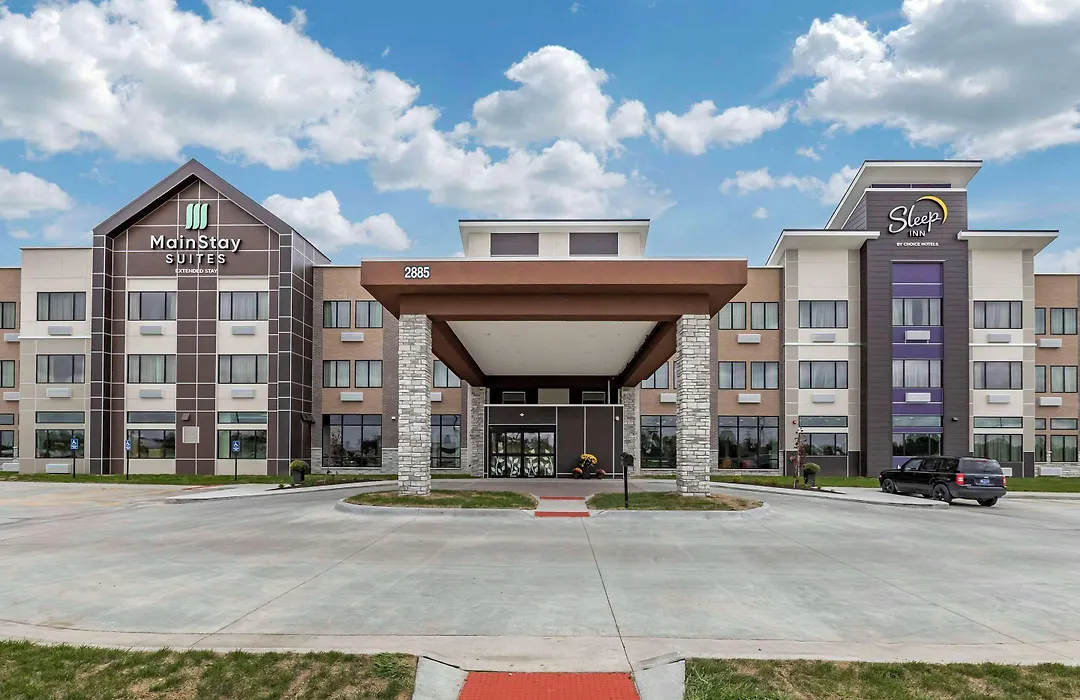 Mainstay Suites Milwaukee-Franklin-1