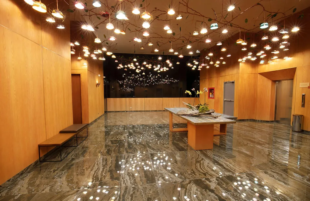 Hotel V1501-1