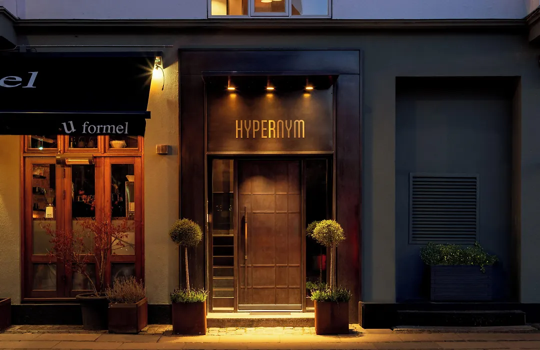 Hypernym Hotel & Suites-1