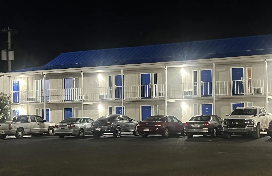 Towne Inn-1