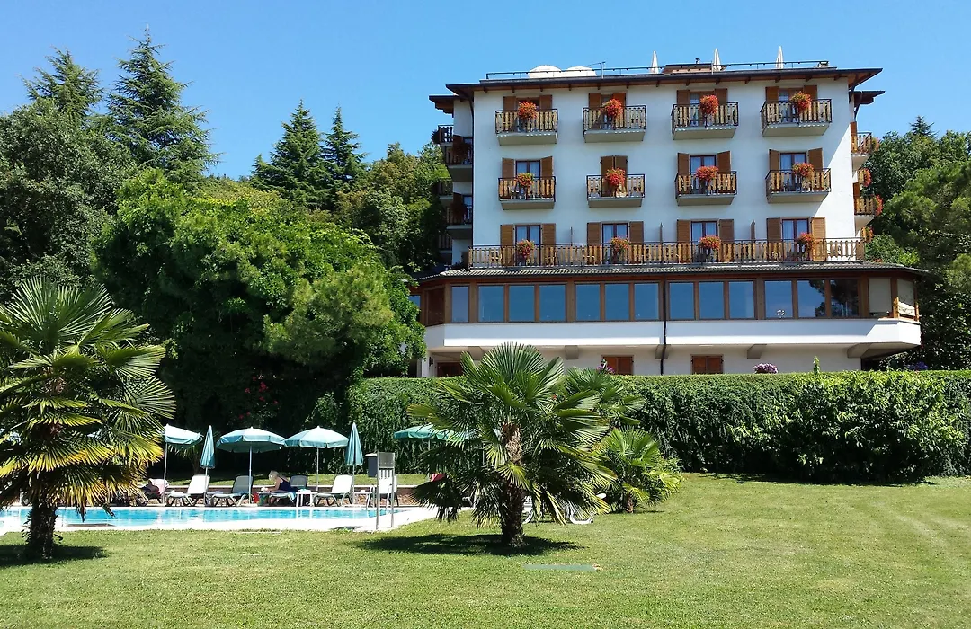Hotel Diana-1