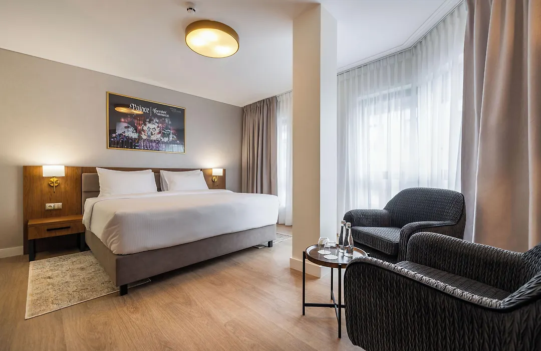 Hotel Opera-1