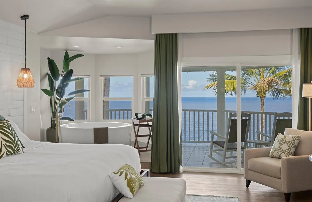 Hamakua Hotel-1