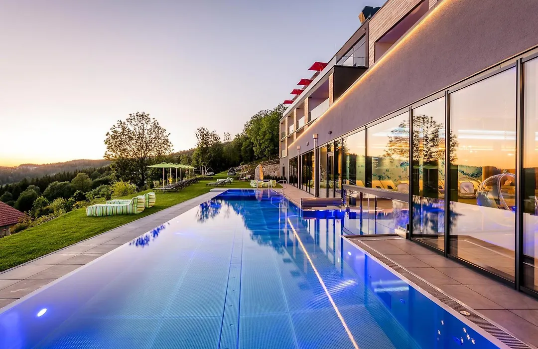 Huettenhof - Wellnesshotel & Luxus-Bergchalets - Adults Only-1