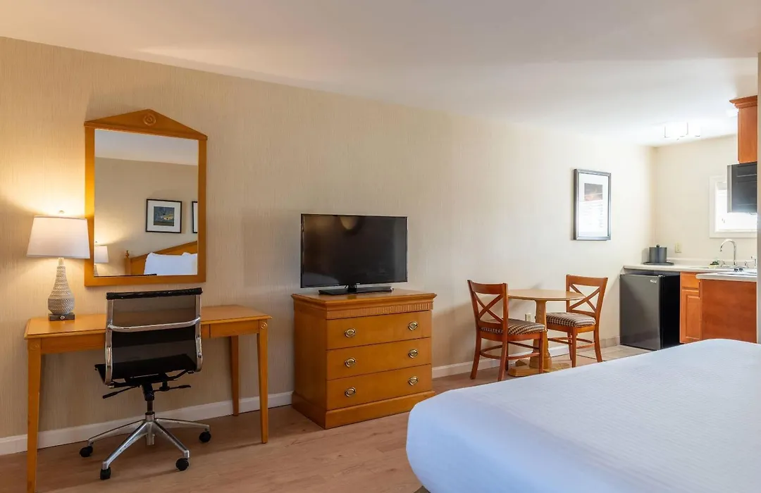 Port Inn And Suites Portsmouth, An Ascend Collection Hotel-1
