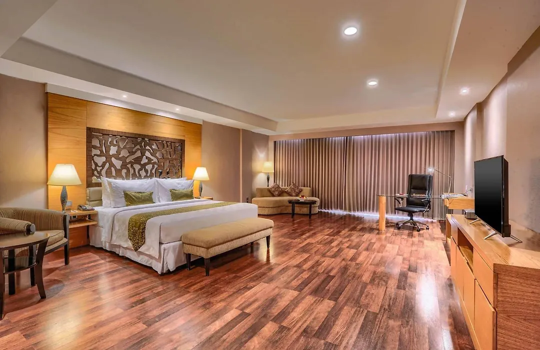 Wyndham Surabaya-1