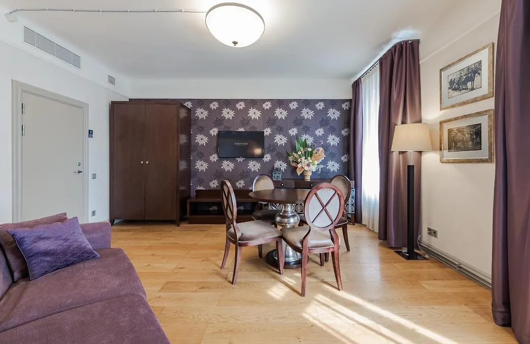 Eurostars Metropole-1