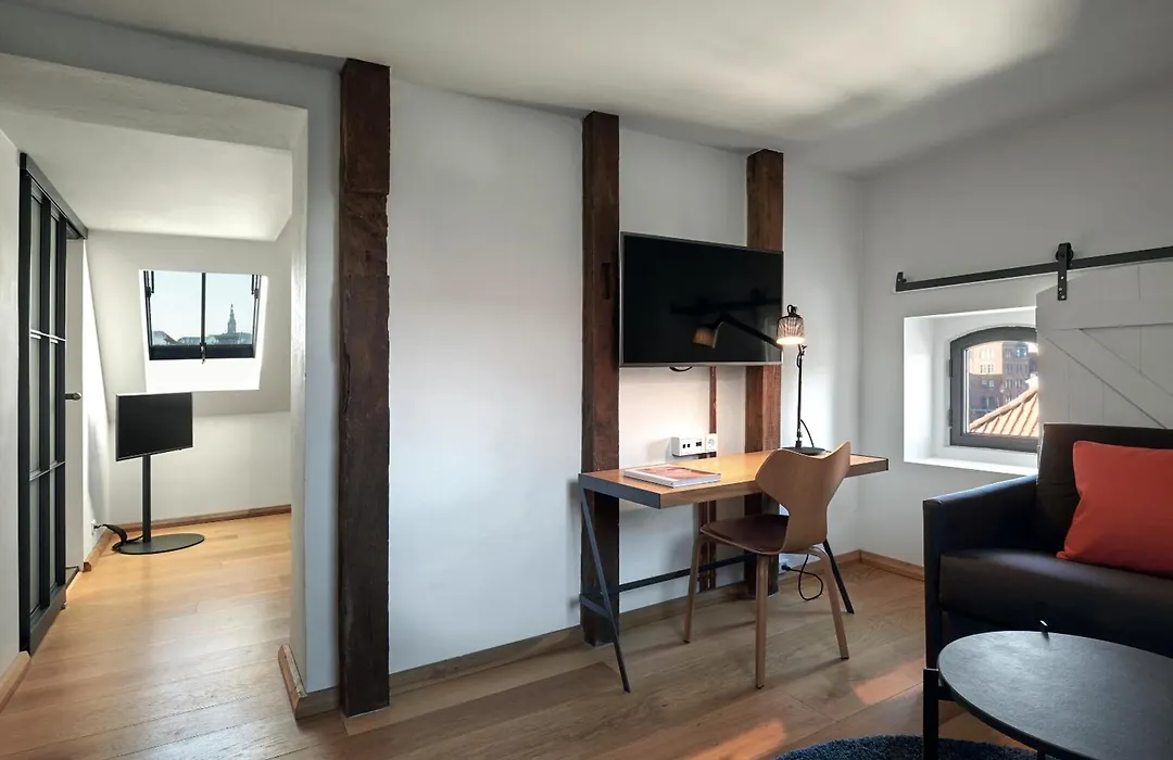 71 Nyhavn Hotel-1